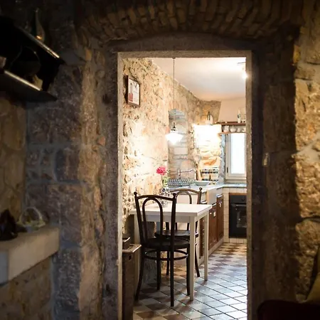 Bozanic Holiday home *