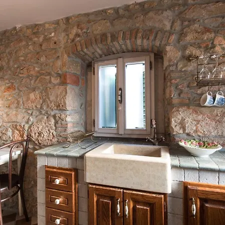 Bozanic Vrbnik (Primorje-Gorski Kotar)